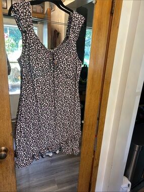 No Boundaries Black Tank Top with Pink and White Daisy Print